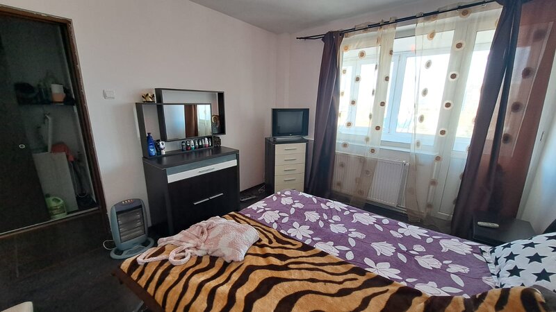 Obor, Ferdinand, stradal, Gara de Est